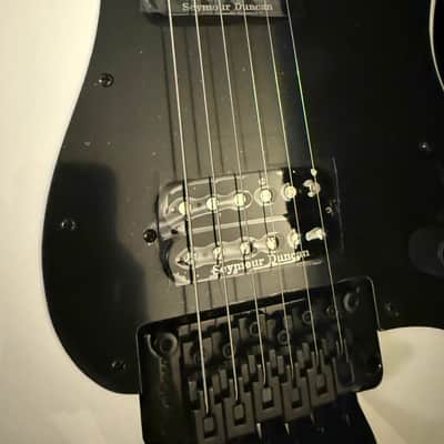 Charvel Pro-Mod Plus So-Cal Style 1 HH FR EB Snow white image 2