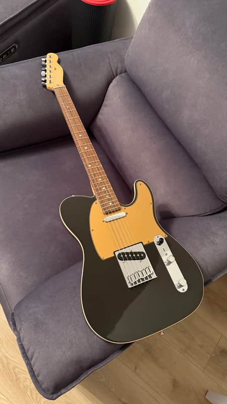 Fender American Deluxe Telecaster with Rosewood Fretboard 2004 - 2010 - Montego Black