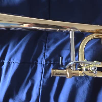Yamaha YSL-446G Intermediate Bb/F Trombone 2022s - Lacquered Brass image 5
