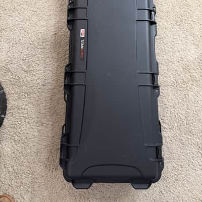 Gator GWP-ELECTRIC Titan Series Waterproof Electric Guitar Case (Strat & Tele Style Guitars) image 4