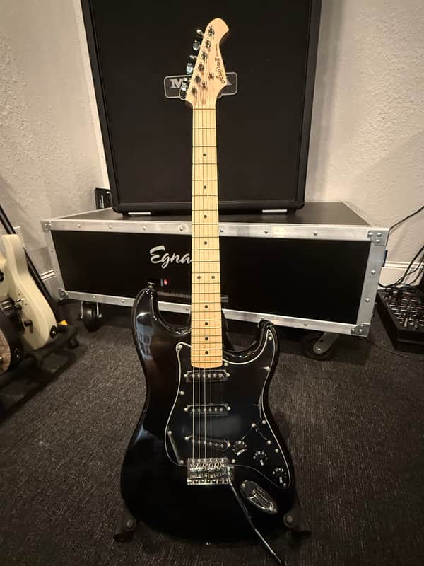 Aria Pro 2 STG Series 2000 - Black image 1