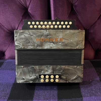 Hohner Pre-Pokerwork C/F Button Accordion image 2