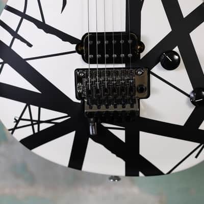 EVH Wolfgang Special Striped with Ebony Fretboard 2024 - Present - Satin White/Black Stripes image 3