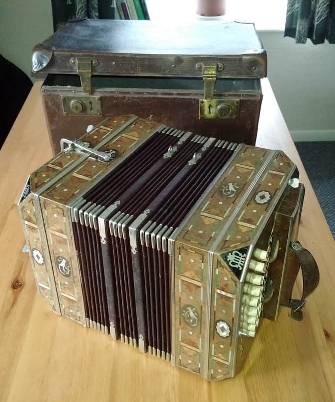 Scheffler Map Haustein Concertina Accordion (23+28 = 51 Buttons) with Carry Case image 1