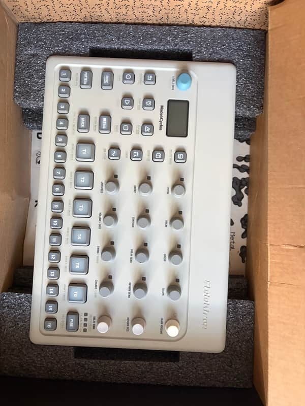 Elektron Model:Cycles Groovebox image 1
