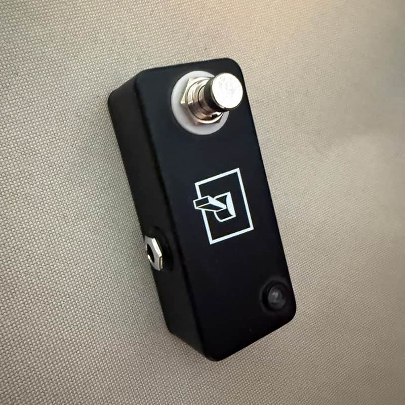 JHS Mute Switch 2012 - Present - Carbon image 1