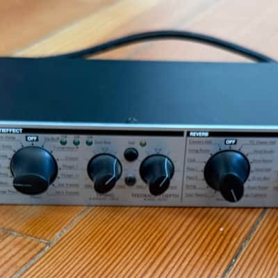 TC Electronic M300 Dual Engine Effects Processor 2000s Silver image 1
