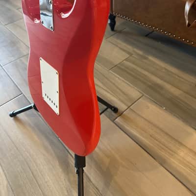 FENDER 1999 50'S CLASSIC SERIES STRATOCASTER CUSTOM FIESTA RED image 15