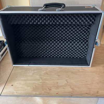 Rockboard CINQUE-5.2-B Pedalboard with hardcase+patchbay+wires image 3