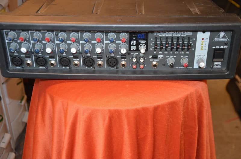 Behringer Mixer PMP 518M * 180-Watt powered - 5-channel mixer * plus separate 2-track in/output * 7-band graphic EQ * 5 high-quality mic preamps * image 1