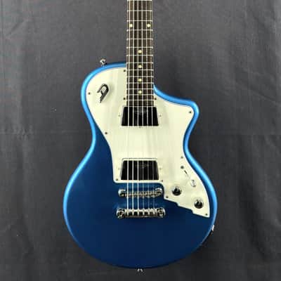 Duesenberg Julietta Solid Body - Catalina Blue image 3