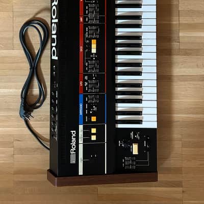 Roland Juno-6 61-Key Polyphonic Synthesizer 1982 - 1984 - Black