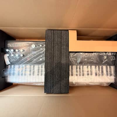 ASM Hydrasynth Deluxe 2021 - Present - Black image 2