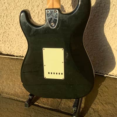 Fender Stratocaster with Maple Fretboard 1977 - Black image 5