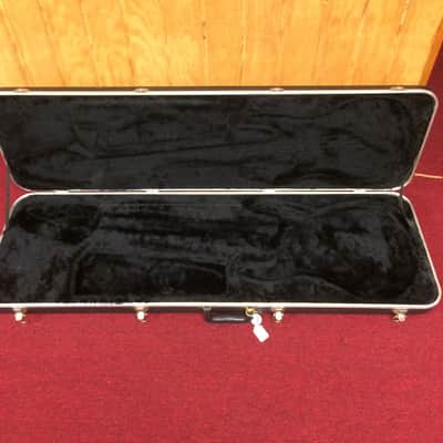 Peavey Axcelerator 6 string w/case image 13