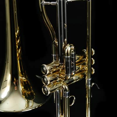 Bach V16 Stradivarius Professional Valve Trombone, Standard Finish image 4