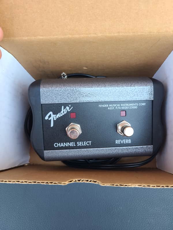 Fender 2 Button Channel/Reverb Footswitch image 1