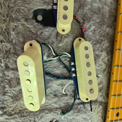 Fender Ultra Stratocaster 2021 - Cobalt Blue image 5