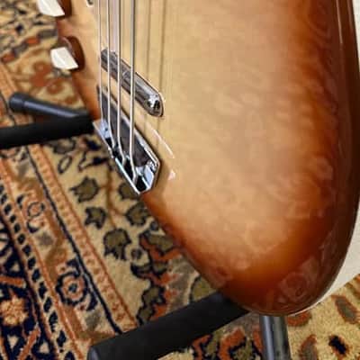 Danelectro Long Horn 58 Bass LEFTY ZURDO ( Super Limited) W/ Foam Case  Copper Burst image 3