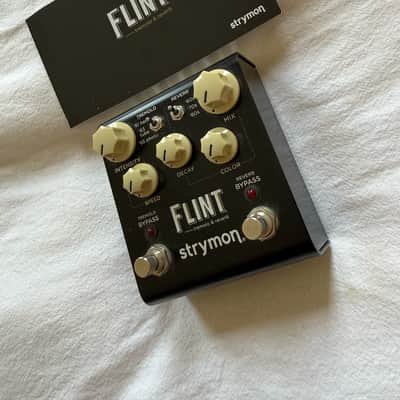 Strymon Flint Reverb and Tremolo V1 - GREAT CONDITION! Black with White Knobs image 3