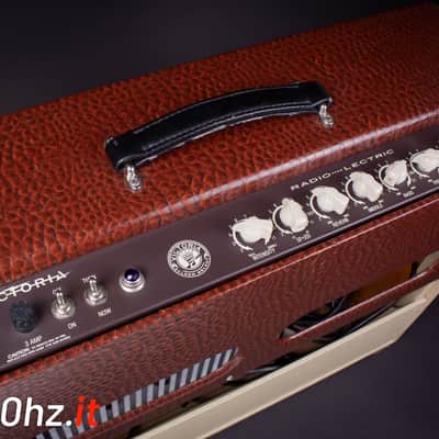 Victoria Golden Melody 2x12 Combo True Vari-Tone Tremolo & Reverb - 230V image 4