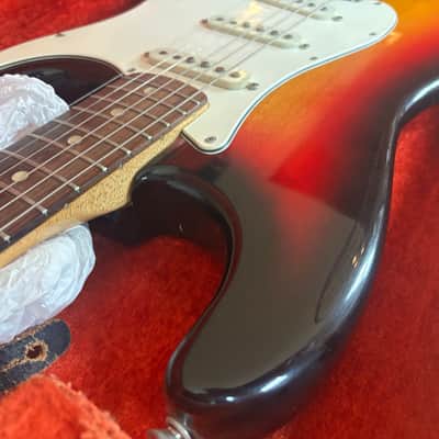 Vintage 1969 Fender Stratocaster - MINT image 2