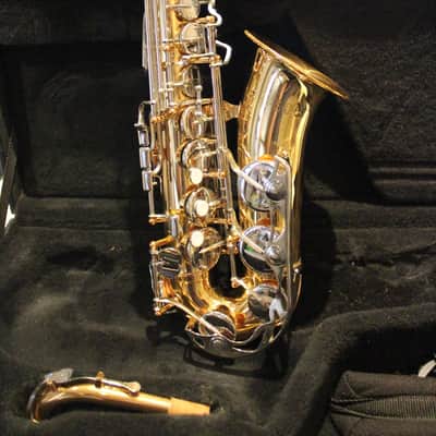 Vito YAS-23 Alto Saxophone Same as Yamaha Good Condition image 9