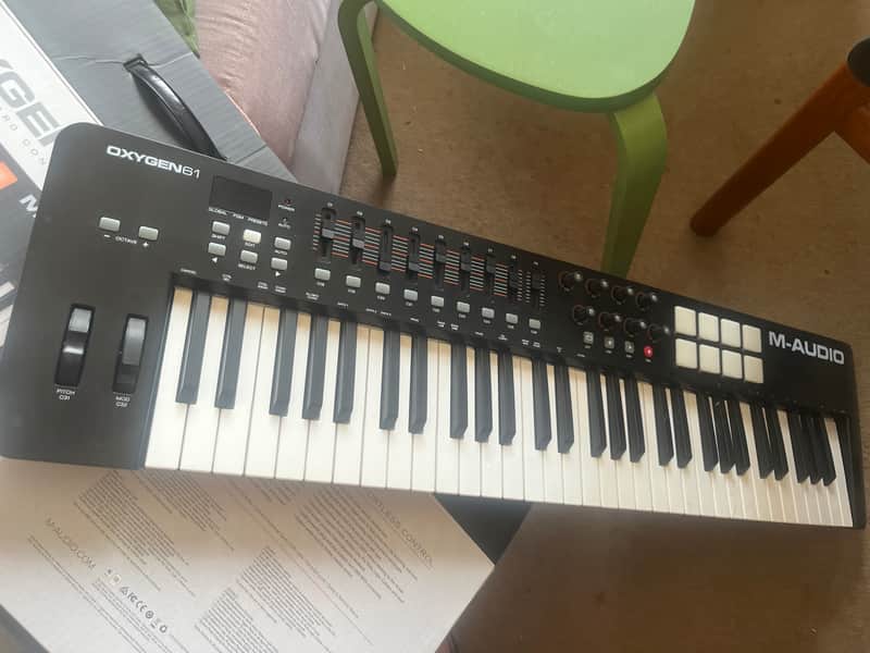 M-Audio Oxygen 61 MKIV MIDI Controller Keyboard 2016 - 2020 - Black image 1