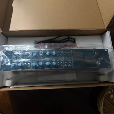 Behringer 369 2 channel Compressor/Limiter 2024 - Blue image 2