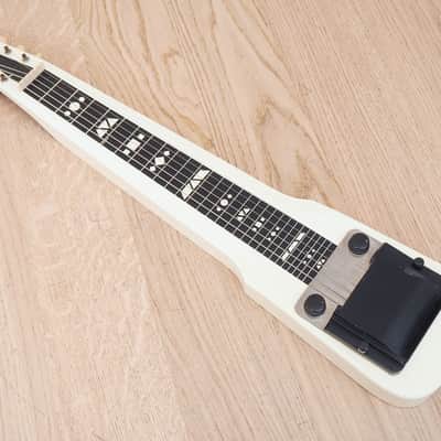 1962 Supro Model 1410 Comet Lap Steel Vintage Electric Slide Guitar 100% Stock image 10