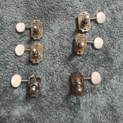 Gibson  Kluson Deluxe Tuners White Button 3×3 image 3