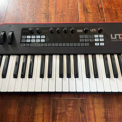 IK Multimedia UNO Synth Pro 37-Key Analog Synthesizer 2021 - Black image 1