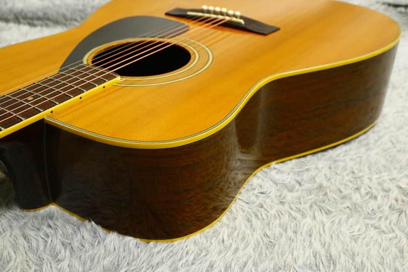 1975 made Vintage Acoustic Guitar Yamaha FG-400J Rare Black Label