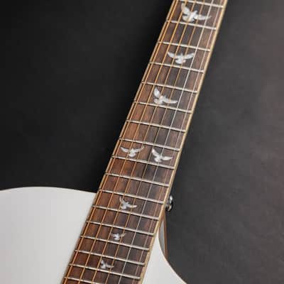 Lindo White Dove V3 Electro Acoustic Guitar and Premium Hard Case | Beautiful High Gloss Finish | Roasted Maple Binding | Preamp/Tuner/LCD | Luminlays | Steel Strings image 8