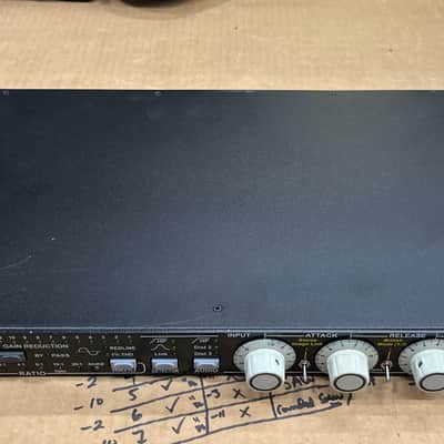 Empirical Labs  Distressor EL8X-S Distressor Pair British Mode Sequential Serial image 3