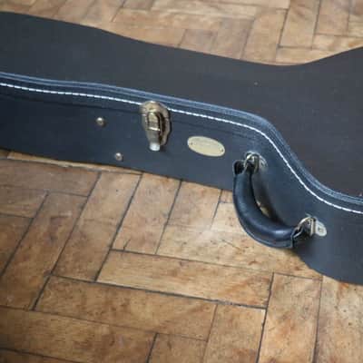 Martin 545 Martin deluxe D (14 fret fits D-28 D-35 D-45 D-35 and others) hard shell case 2000's - Black / Green image 6