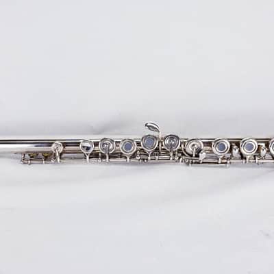 Yamaha Professional Silver Flute YFL-677 image 9