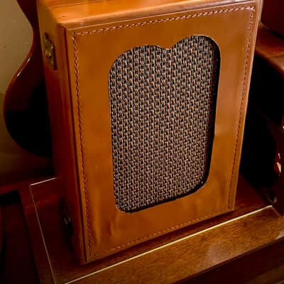 Rotary Connection  Mini portable 1x8 guitar speaker cab! Built inside carry case. Vintage 8 ohm speaker. Switchcraft jack.  Vintage danelectro inspired.   2026 - Tan image 10