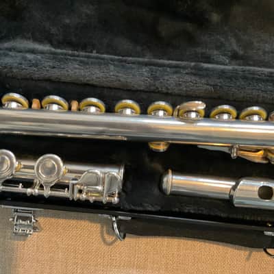 Yamaha  285SII Open Hole Flute All New Pads, Clean Case image 5