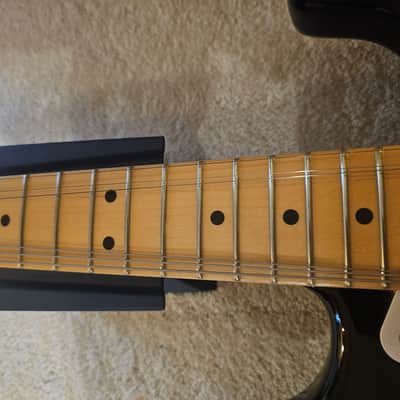 Fender Eric Clapton Artist Series Stratocaster with Vintage Noiseless Pickups 2001 - Present - Black image 4