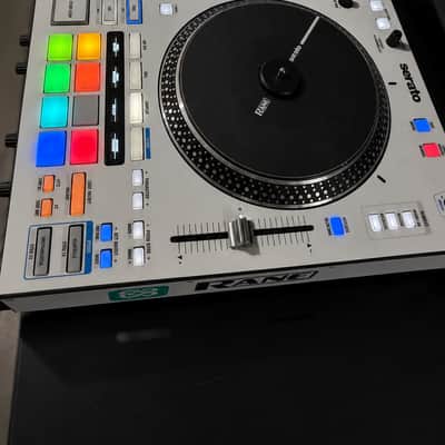 RANE SYSTEM ONE All-in-One Standalone DJ System with Motorized Platters & Touchscreen image 8