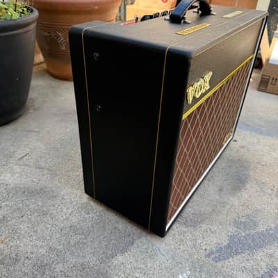 Vox AC10 Hand-Wired Amplifier AC10HWR1 image 3