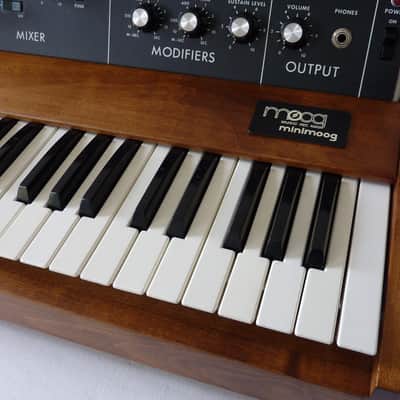 Moog Minimoog Model D 1975 - Serviced - Superb image 2