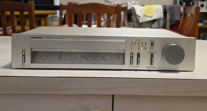 VINTAGE GENERAL STEREO FM/AM TUNER/MADE IN JAPAN image 1