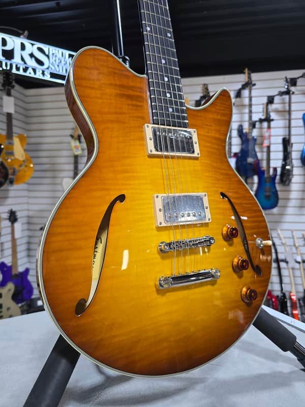 Eastman Romeo California Semi-hollowbody Electric Guitar - Goldburst w/OHSC & PLEK*D #659 image 1
