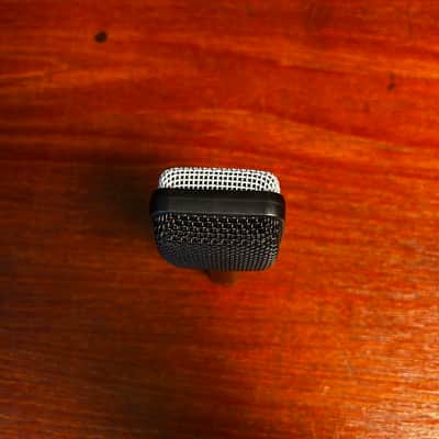 Sennheiser e609 Silver Supercardioid Dynamic Microphone 1998 - Present - Dark Gray image 4