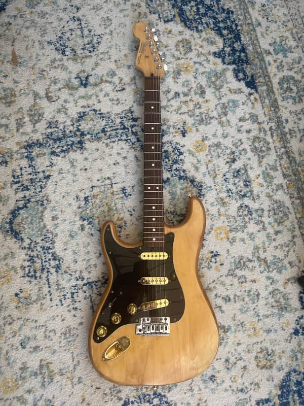 Fender Stratocaster 2004 Natural finish, poly image 1