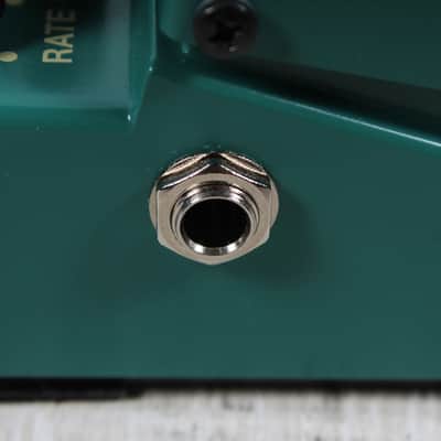 Boss TR-2 Tremolo Pedal Electric Guitar Effects Pedal Vintage Tremolo Effects image 6