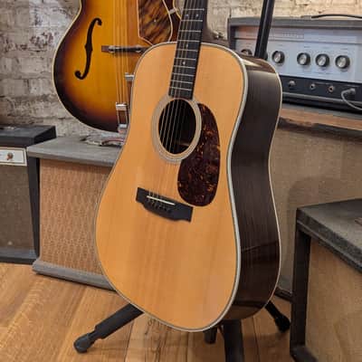 Martin HD-28 2012 - Natural Gloss image 5