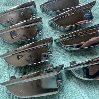 Ludwig Lot of 8 Vintage Large Classic Lugs for Floor Tom or Bass Drum - #1 80s - Chrome image 6